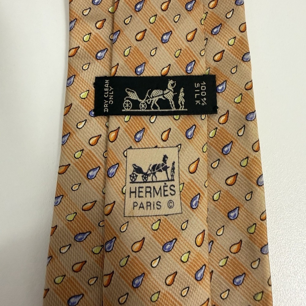 Hermes Mens Tie Rain Drops Orange 100% Satin Silk 7907 MA 3.5" (W) x 60" (L) guc